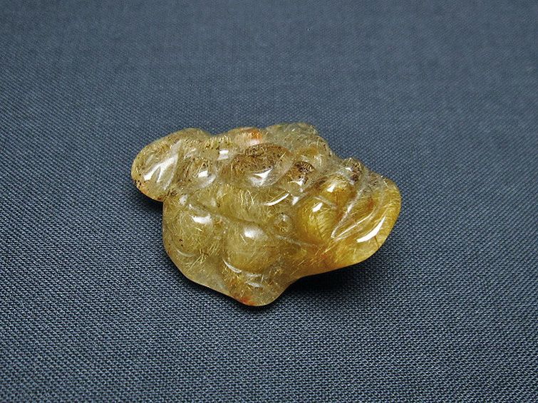 金針ルチルクォーツ 金蟾 置物 [t801-588] 1枚目