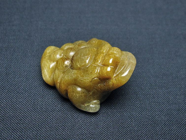 金針ルチルクォーツ 金蟾 置物 [t801-589] 1枚目