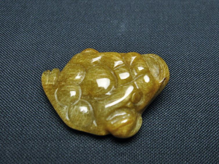 金針ルチルクォーツ 金蟾 置物 [t801-592] 3枚目