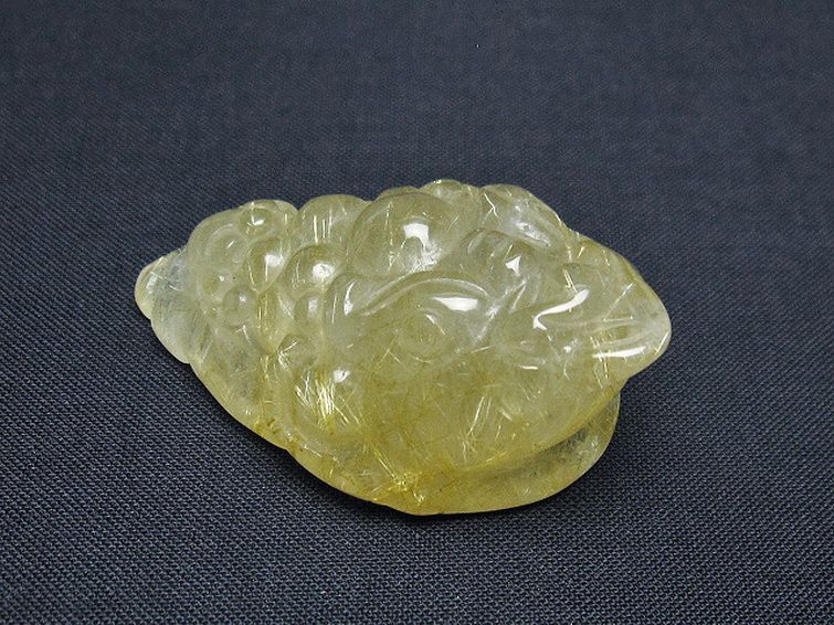 ゴールドタイチンルチル金蟾 置物 [t801-627] 1枚目