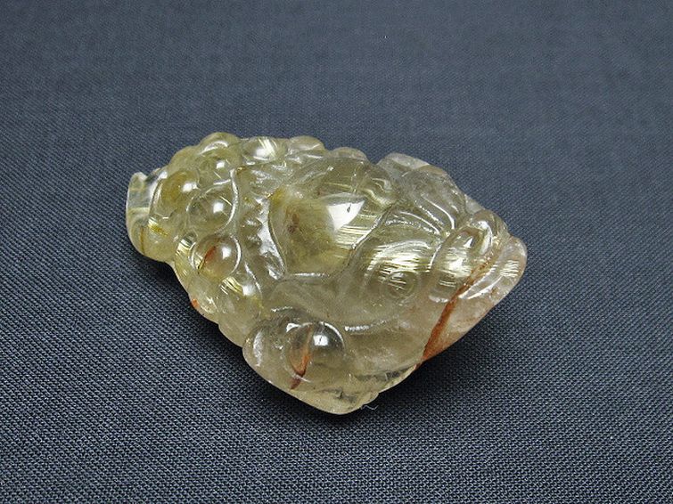 ゴールドタイチンルチル金蟾 置物 [t801-647] 1枚目