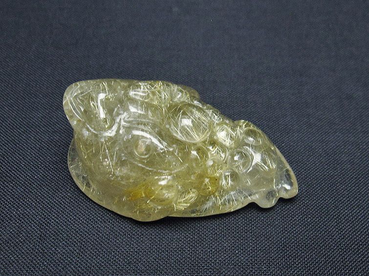 ゴールドタイチンルチル金蟾 置物 [t801-658] 2枚目