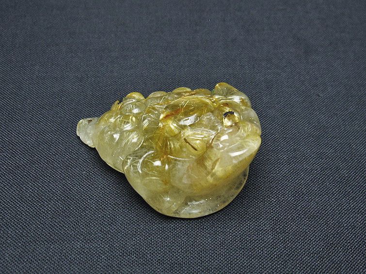 ゴールドタイチンルチル金蟾 置物 [t801-684] 1枚目