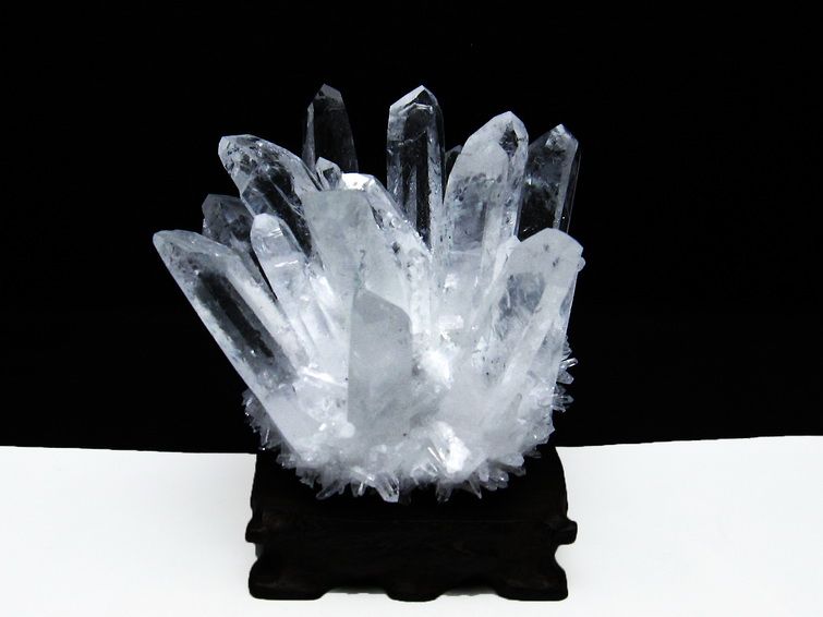 クリスタル 水晶クラスター  [t802-4677] 1枚目