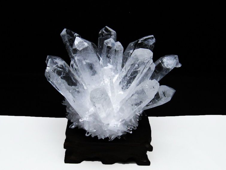 クリスタル 水晶クラスター  [t802-4712] 1枚目