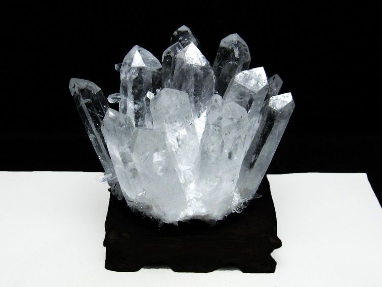 クリスタル 水晶クラスター  [t802-4803] 1枚目