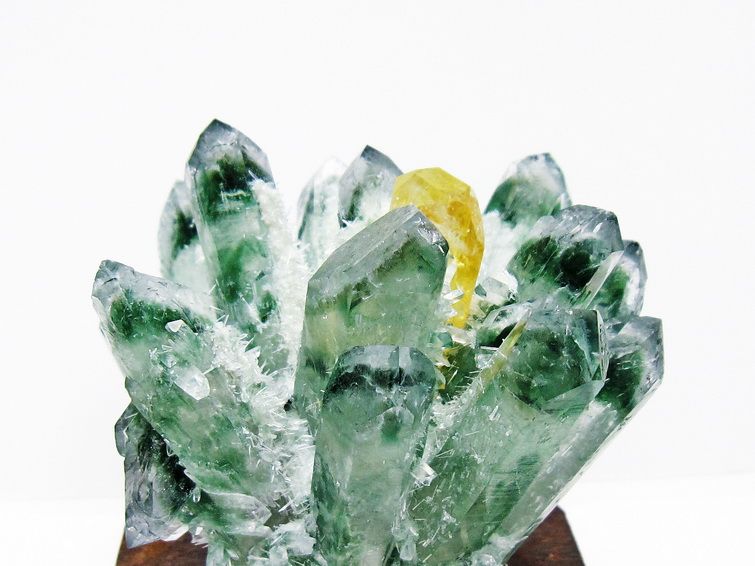 ☆ 綺麗！緑水晶 グリーンクォーツクラスター  732g  台座付き t802-4034_1.jpg