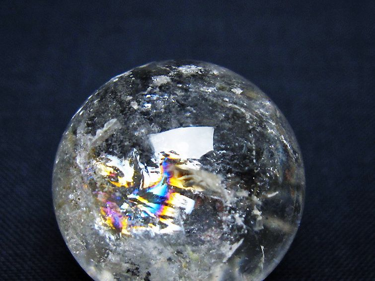虹入り ヒマラヤ水晶 丸玉 25mm [t91-9122] 2枚目