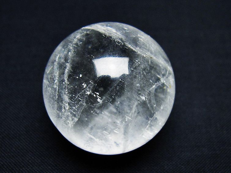 ヒマラヤ水晶 丸玉 32mm [t91-9214] 1枚目