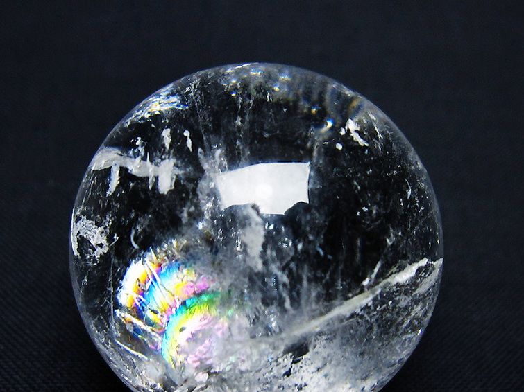 虹入り ヒマラヤ水晶 丸玉 33mm [t91-9256]