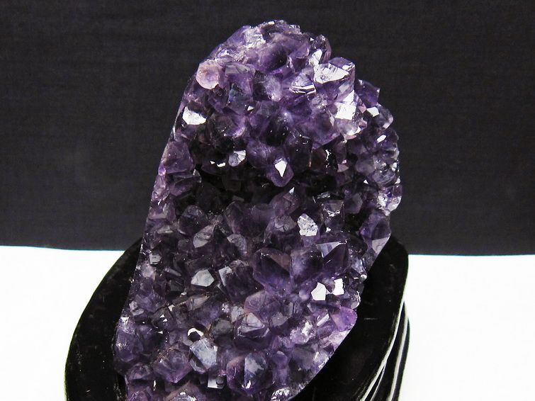 ウルグアイ産 フラワーアメジストクラスター[t95-11637]
