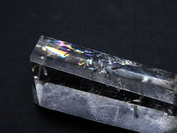 虹入り ヒマラヤ水晶 六角柱 [t98-2143] 2枚目