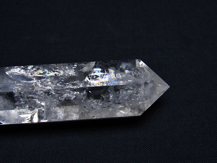 虹入り ヒマラヤ水晶 六角柱 [t98-2146] 1枚目