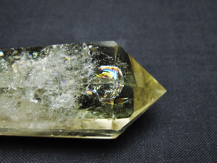 虹入り シトリン水晶 六角柱 [t98-2227] 3枚目