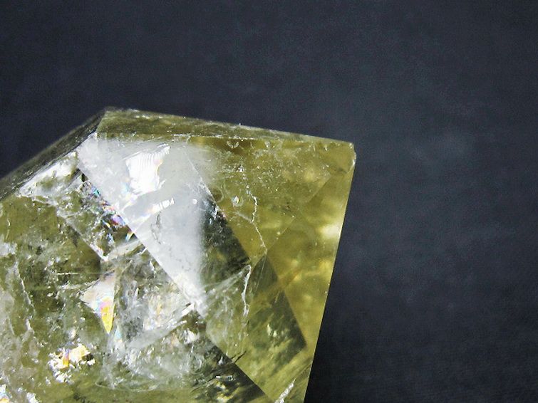 虹入り シトリン水晶 六角柱[T98-2239] 3枚目