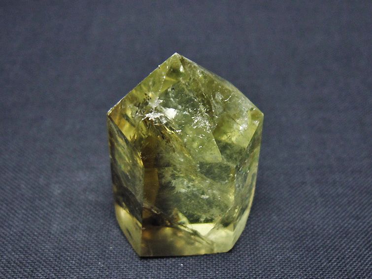 虹入り シトリン水晶 六角柱 [t98-2245] 1枚目