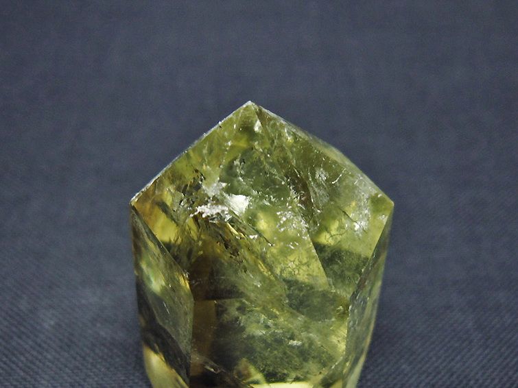 虹入り シトリン水晶 六角柱 [t98-2245] 2枚目