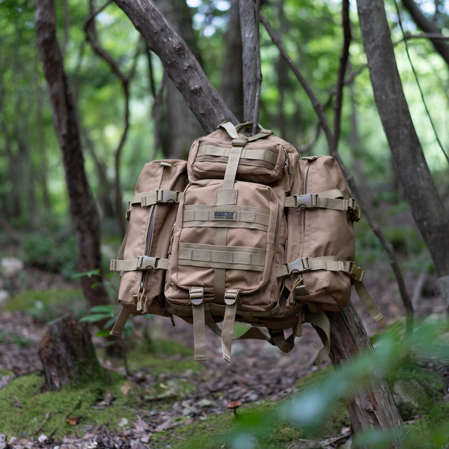 サイバトロン バックパック 3Pタクティカル MOLLE 防水 軽量 