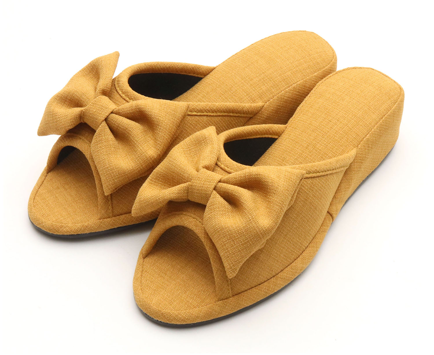 【柔らか素材で履きやすい】PHOEBE PHILO クラブスリッパ レザー Phoebe Philo Round Flip Flop in Black | Lyst