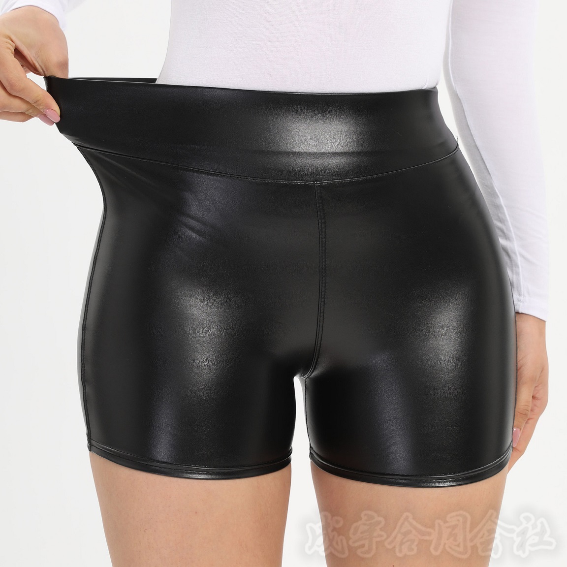 レザーパンツ ホットパンツ PUショートパンツ タイト レディース レザーパンツ ホットパンツ PUショートパンツ タイト レディース