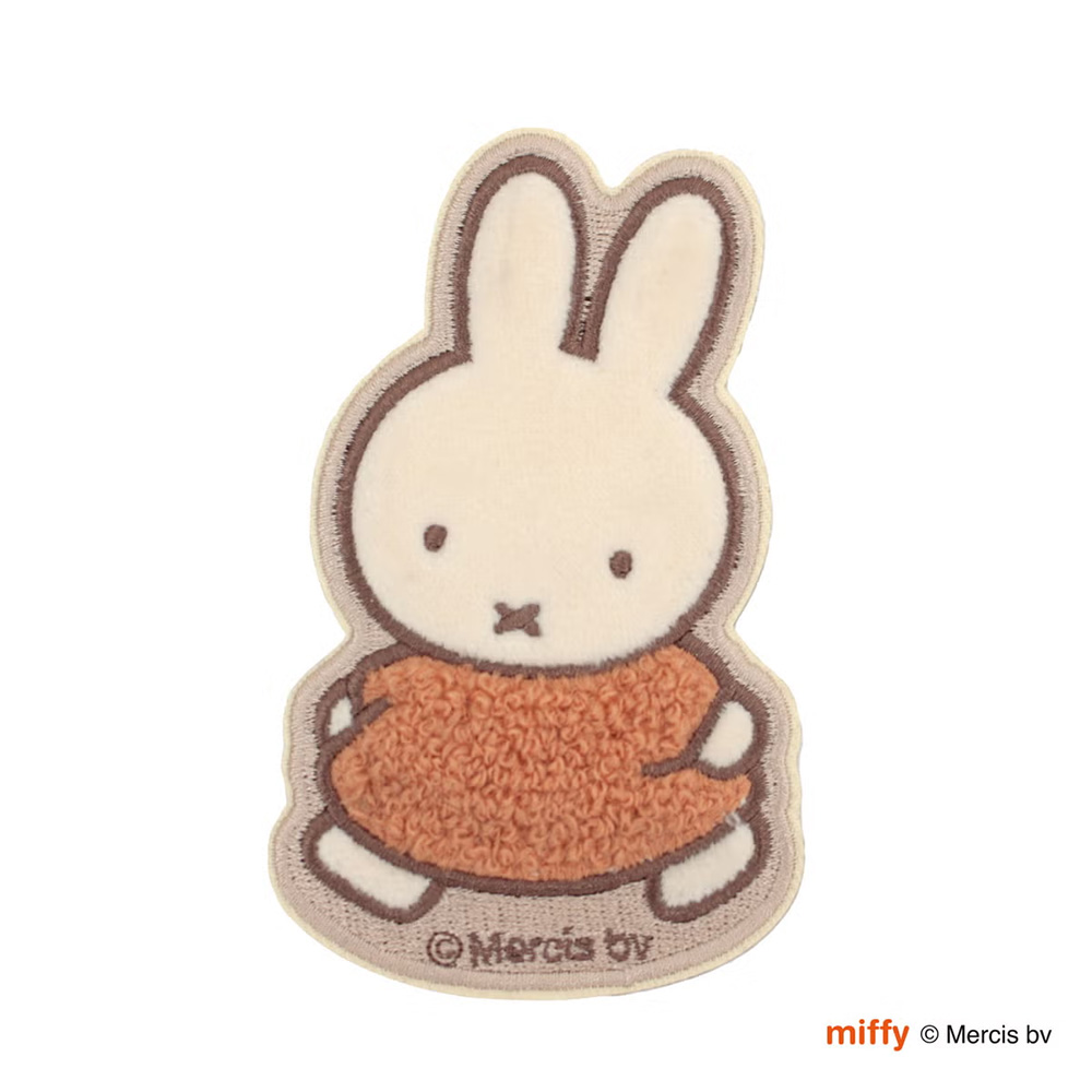 ミッフィー miffy スーツケースステッカー シール サガラ刺繍 ワッペン かわいい キャラクター 旅行 目印 キズ防止 バッグ PC タブレット ノートPC シフレ | Siffler | 01