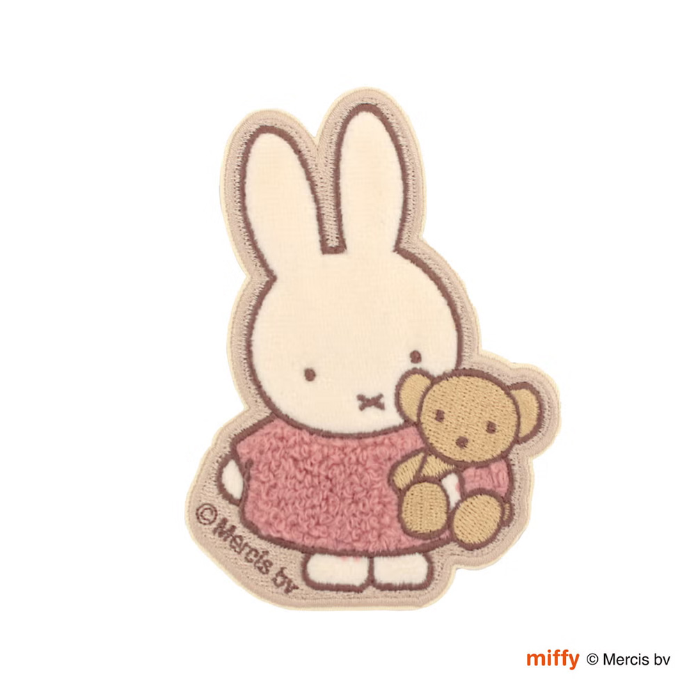 ミッフィー miffy スーツケースステッカー シール サガラ刺繍 ワッペン かわいい キャラクター 旅行 目印 キズ防止 バッグ PC タブレット ノートPC シフレ | Siffler | 03