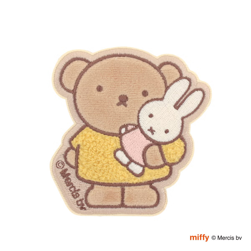 ミッフィー miffy スーツケースステッカー シール サガラ刺繍 ワッペン かわいい キャラクター 旅行 目印 キズ防止 バッグ PC タブレット ノートPC シフレ | Siffler | 04