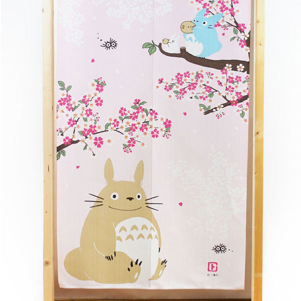 ジブリ となりのトトロ のれん 85 150cm 暖簾 日よけ タペストリー 目隠し トトロ ジブリグッズ 春 夏 秋 冬 テレワーク 背景 模様替え 新生活 売上実績no 1
