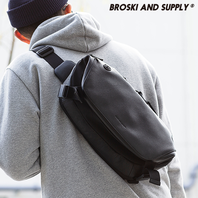 ブロスキーアンドサプライ ボディバッグ レザー 防水 拡張 大容量 BROSKI AND SUPPLY adjust sling multi bag  bbom-1061 etpr :bbom-1061:カバンのセレクション - 通販 - Yahoo!ショッピング