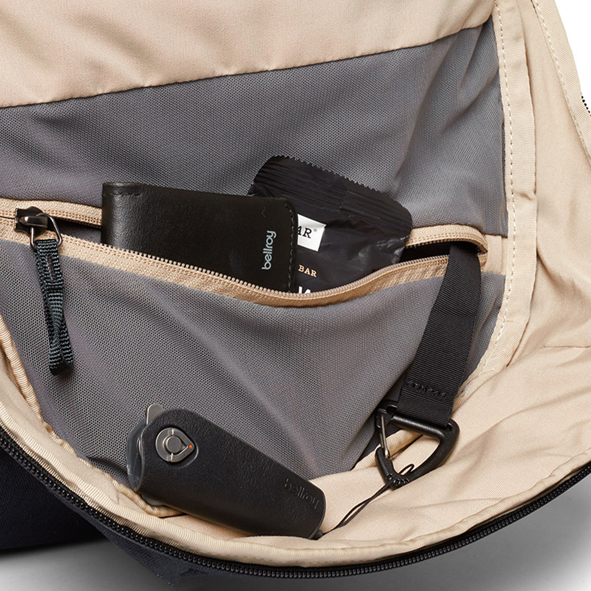Bellroy 最大36% 4/22まで Via Backpack ベルロイ ヴィアバック