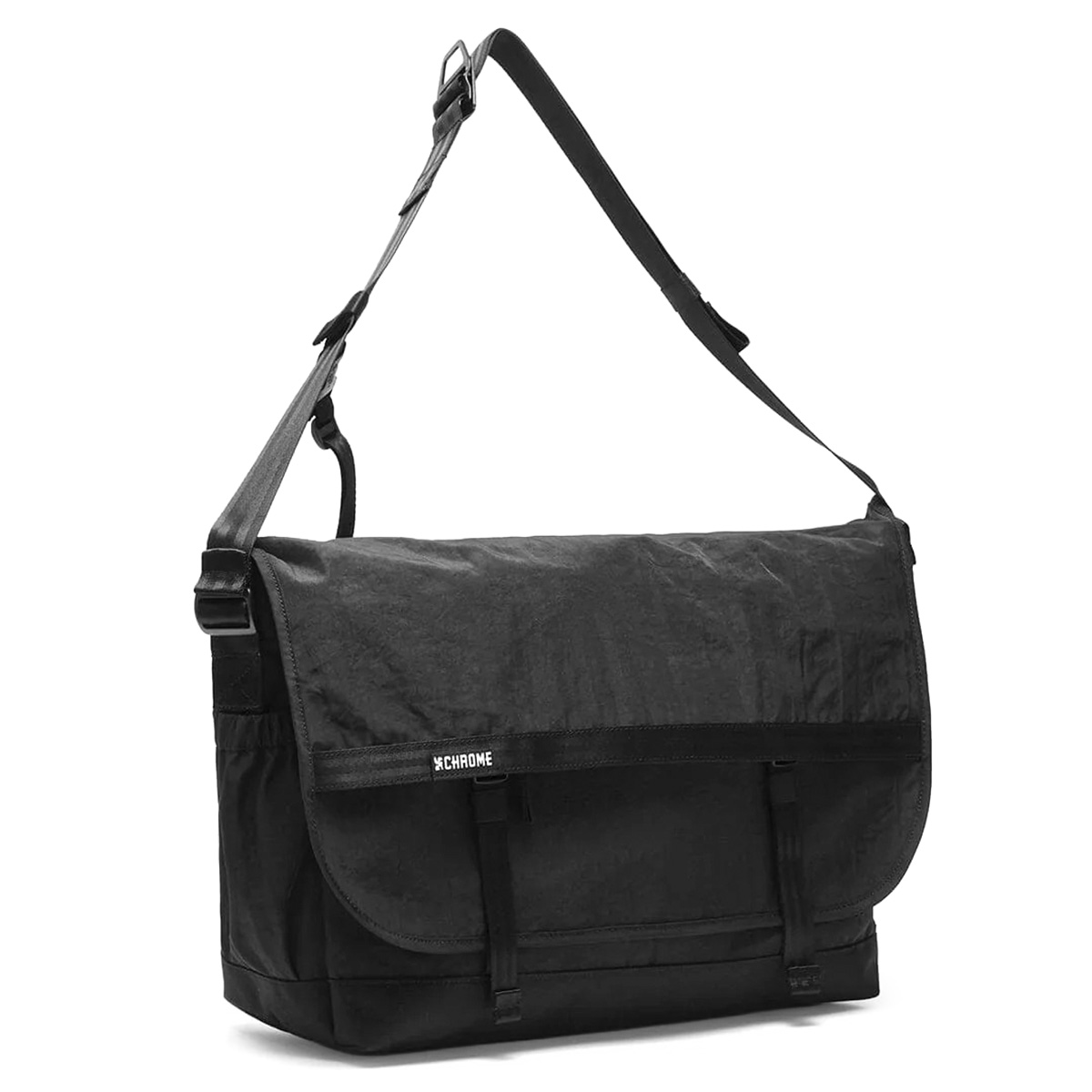 最大50% 4/15限定 クローム インダストリーズ クーリエ メッセンジャーバッグ 20L B4 ブラッククリンクル CHROME INDUSTRIES COURIER JP241 | CHROME | 01