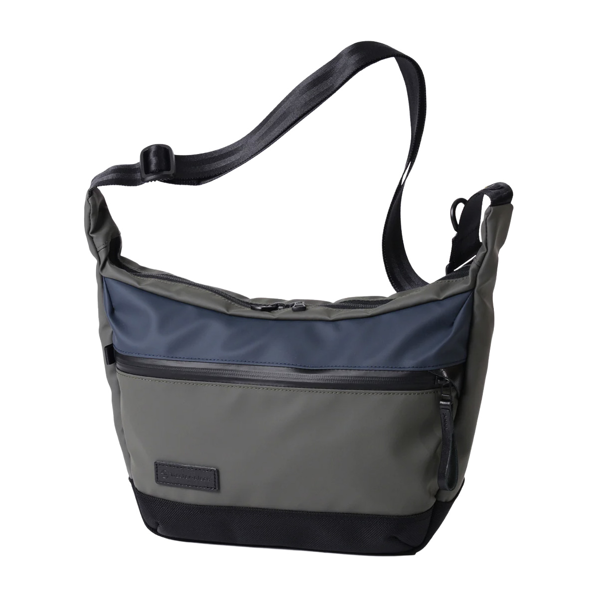 最大42% 12/28限定 マスターピース スリック ショルダーバッグ メンズ レディース 日本製 三日月型 master-piece Slick 02492 | master-piece | 02