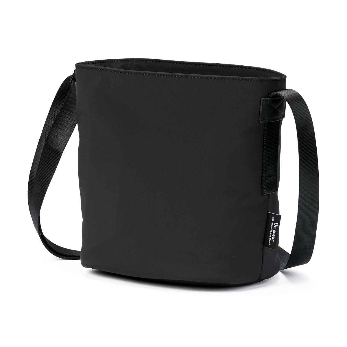 Un coeur（アンクール） 最大51% 1/11限定 ハッチ ショルダーバッグ