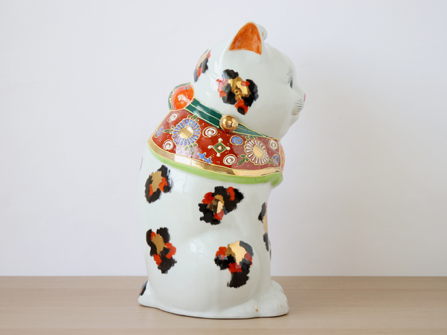 九谷焼 10号 招き猫 金三毛 ( 右手・左手 / 布団付 ) : 雑貨のお店