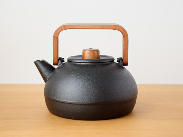 鋳心ノ工房 ティケトルS （ウォルナット／ホワイトオーク） : 雑貨のお