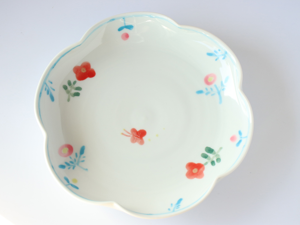 【pi様】米満麻子　春色　6.5寸輪花皿　3枚セット 春色｜6.5寸輪花皿｜半磁器｜米満麻子｜和食器通販｜うちる｜和