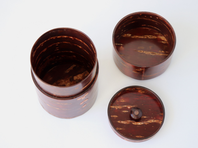 角館 伝四郎 桜皮細工 総皮茶筒 大 散花 : 雑貨のお店セレクト