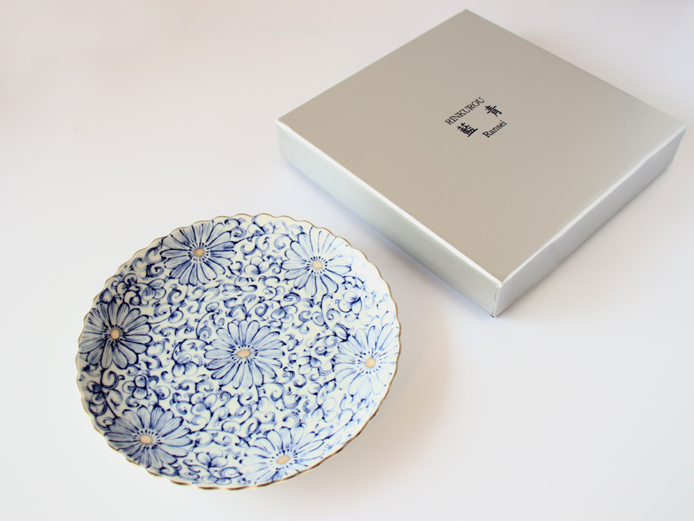 林九郎窯 古伊万里様式 藍青シリーズ 銀花唐草 輪花 プレート17cm