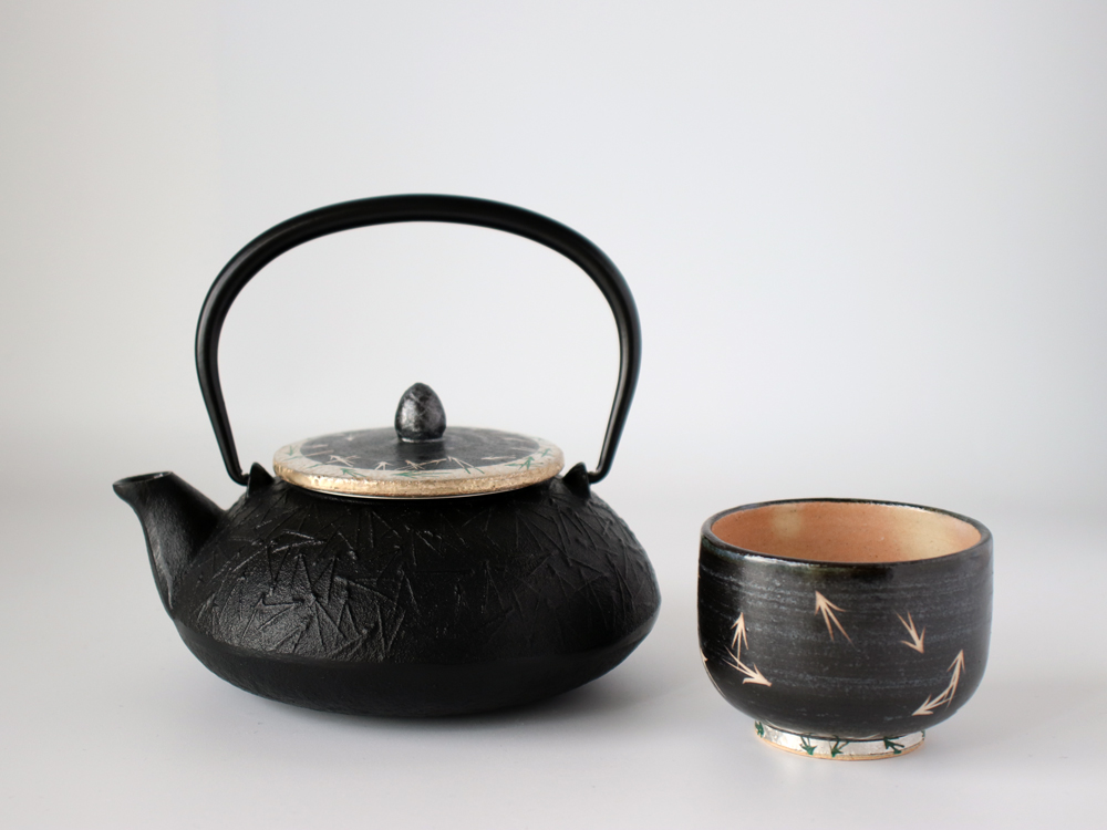 陶器 急須 梅・笹・松葉 レトロ Ae-304 陶器 急須 梅・笹・松葉 レトロ Ae-304