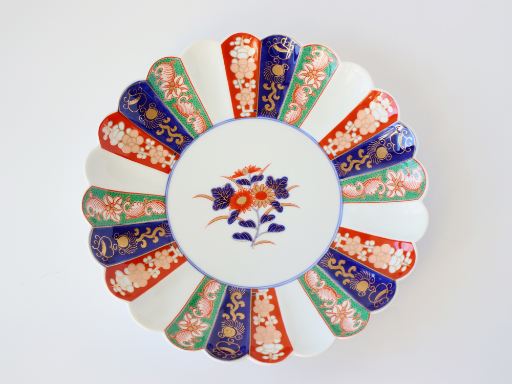 林九郎窯 古伊万里様式 見込菊花紋 プレート24cm 波佐見焼 8号 : 雑貨