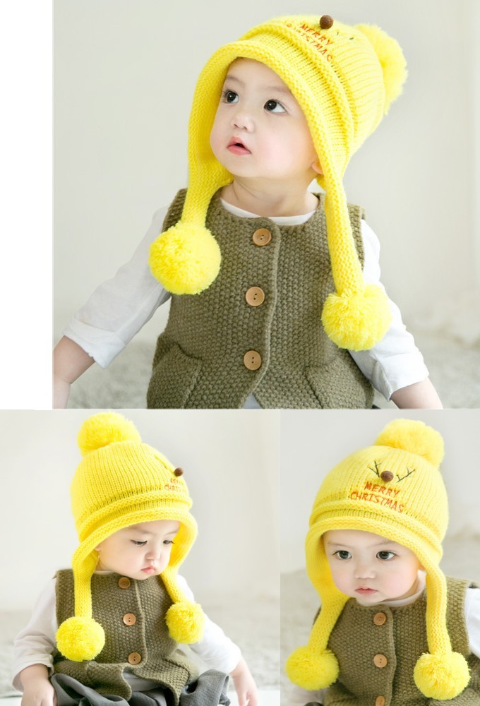 ポンポン付きベビー帽