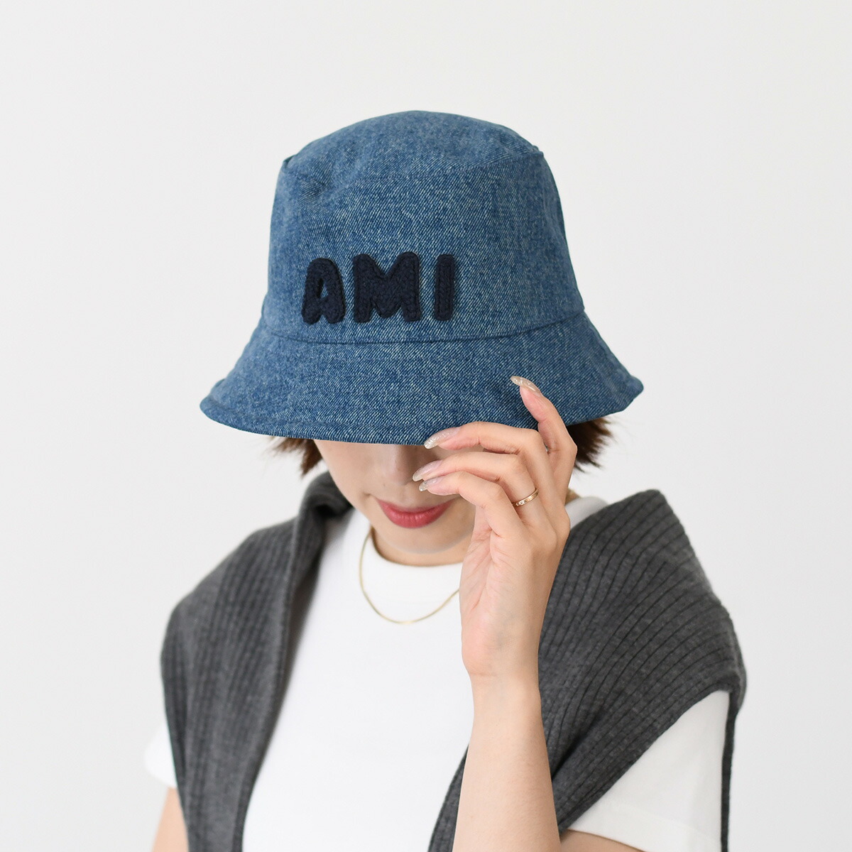 AMI Alexandre Mattiussi ALEXANDRE MATTIUSSI アミ パリス