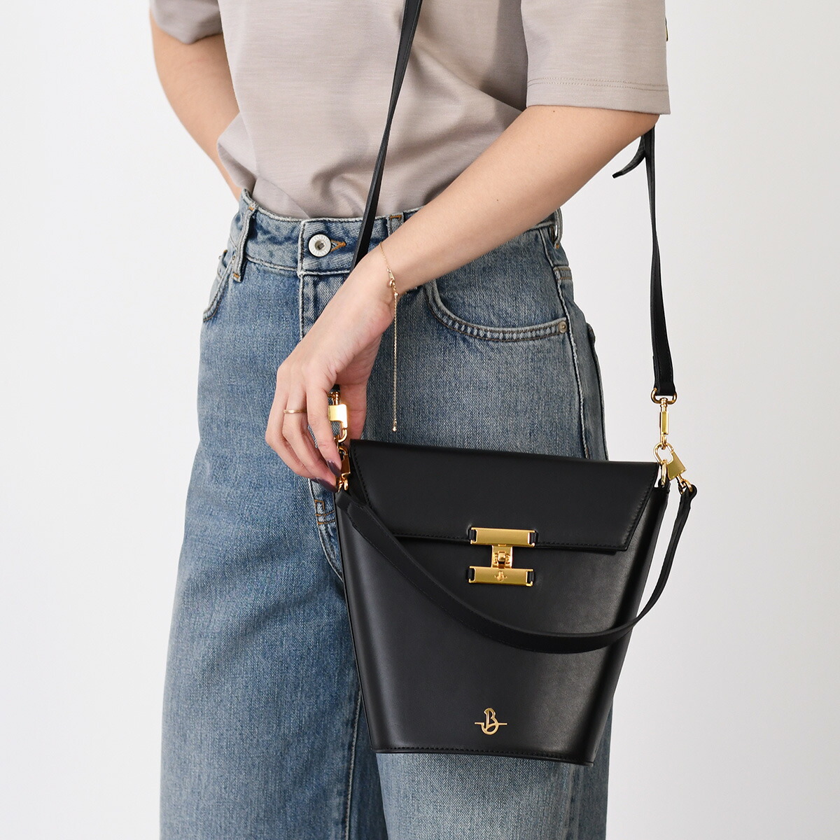 JACQUEMUS（ジャックムス） バッグ 213BA001 チキート LE CHIQUITO
