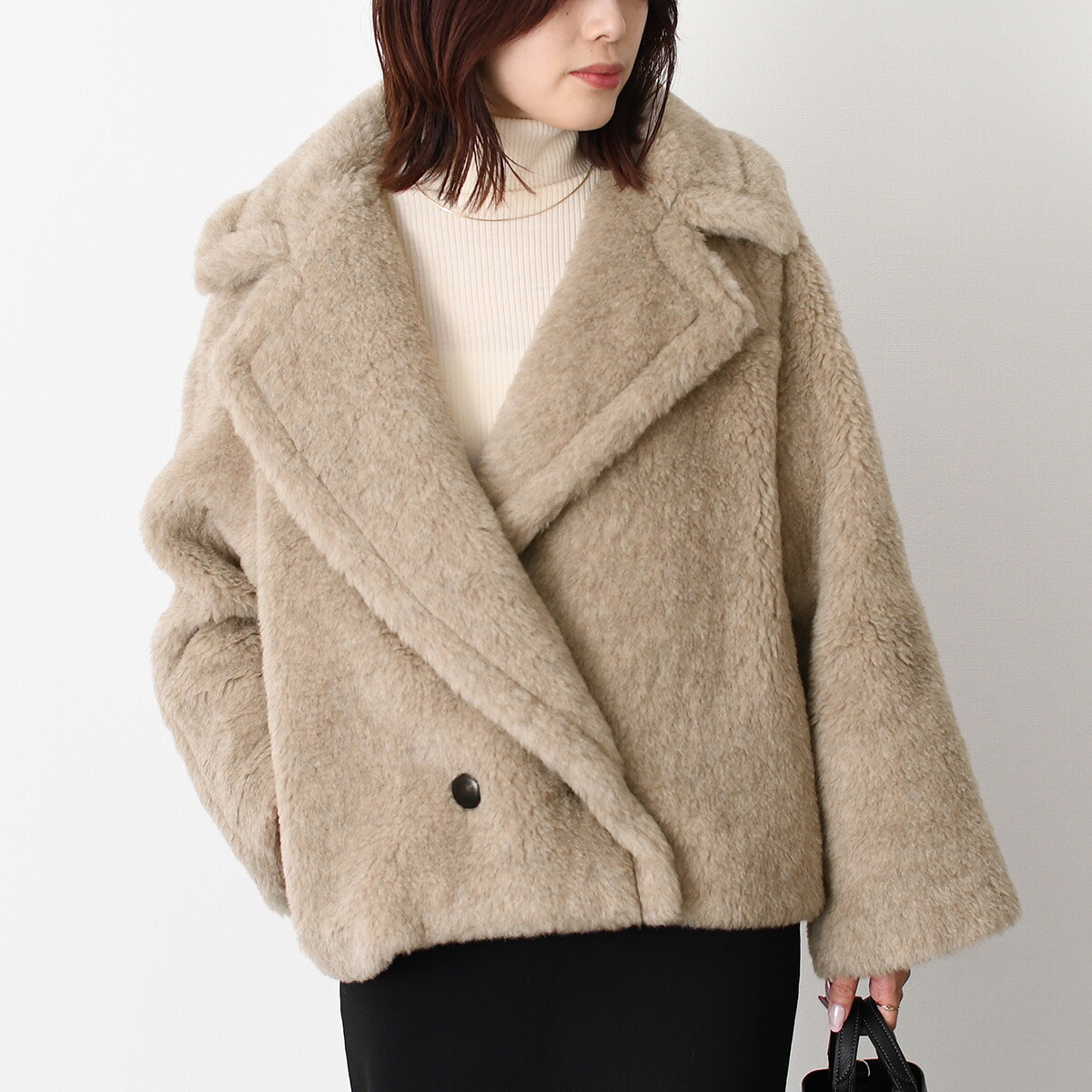 Max Mara（マックスマーラ） ケープ ポンチョ アウター テディ