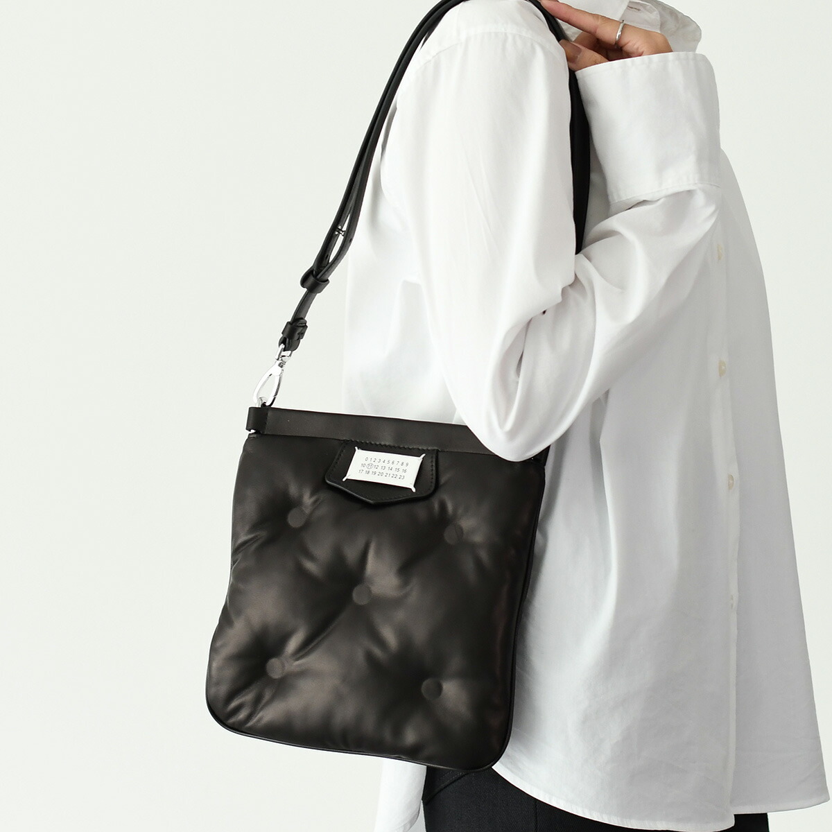 美品　マルジェラ　MM6 メッシュトートバッグ MM6 Maison Margiela（ｴﾑｴﾑｼｯｸｽ ﾒｿﾞﾝ ﾏﾙｼﾞｪﾗ）の「MM6 Maison