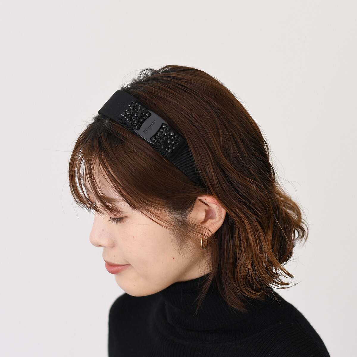 VALENTINO ヴァレンティノ ヘアアクセサリー ヘアアクセ V