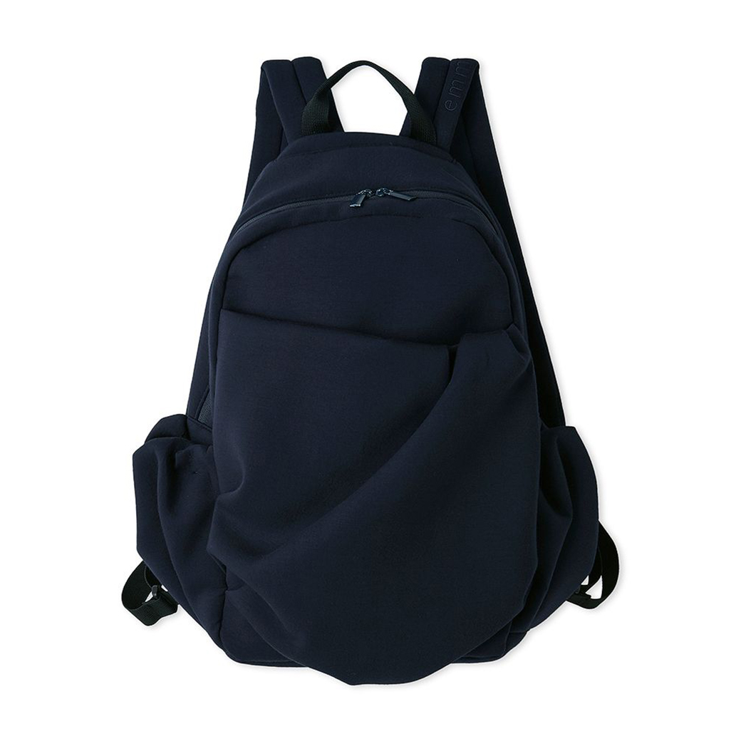 emmi リュック超美品 emmi yoga エミ アトリエ atelier ポンチギャザーボディーバック