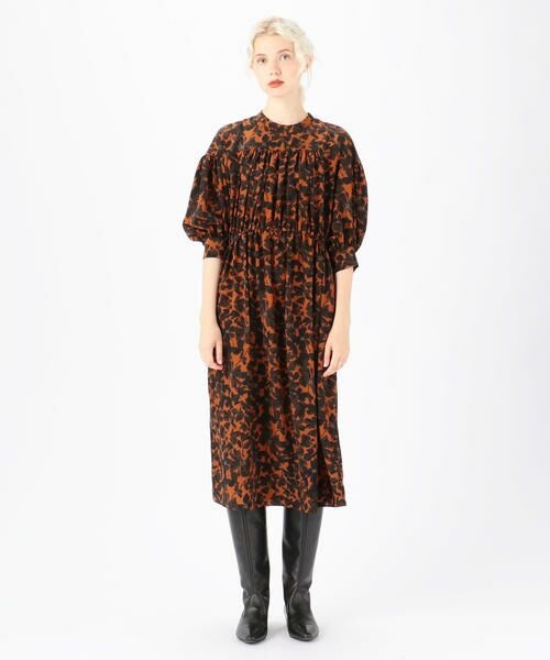 Tomorrowland タカシマヤファッションスクエア 通販 Paypayモール トゥモローランド シルエットフラワープリント ギャザー ワンピース 格安最新作 Questtono Com