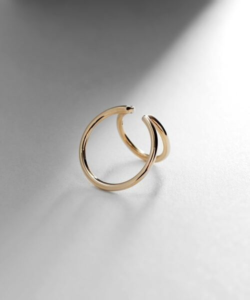 2025，大人気 COCOSHNIK ココシュニック ダブルフープ イヤーカフ 片耳用