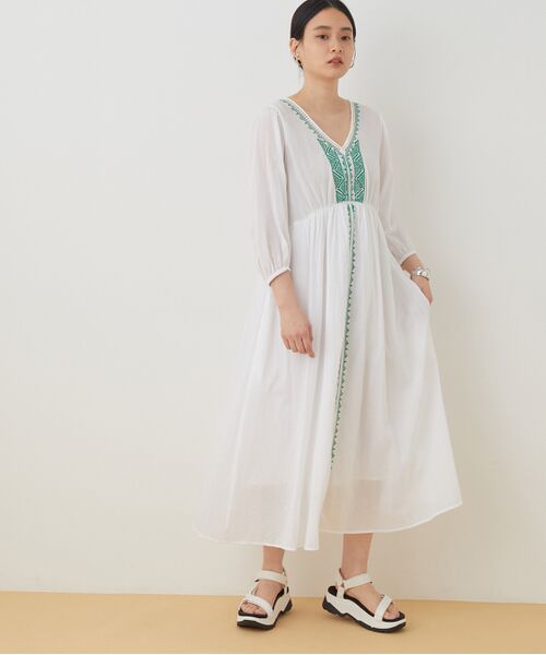 はセール Adam Cotton Voile Emb V Neck Dress タカシマヤファッションスクエア 通販 Paypayモール Et Rope アダム エ ロペ かなレース Www Blaskogabyggd Is